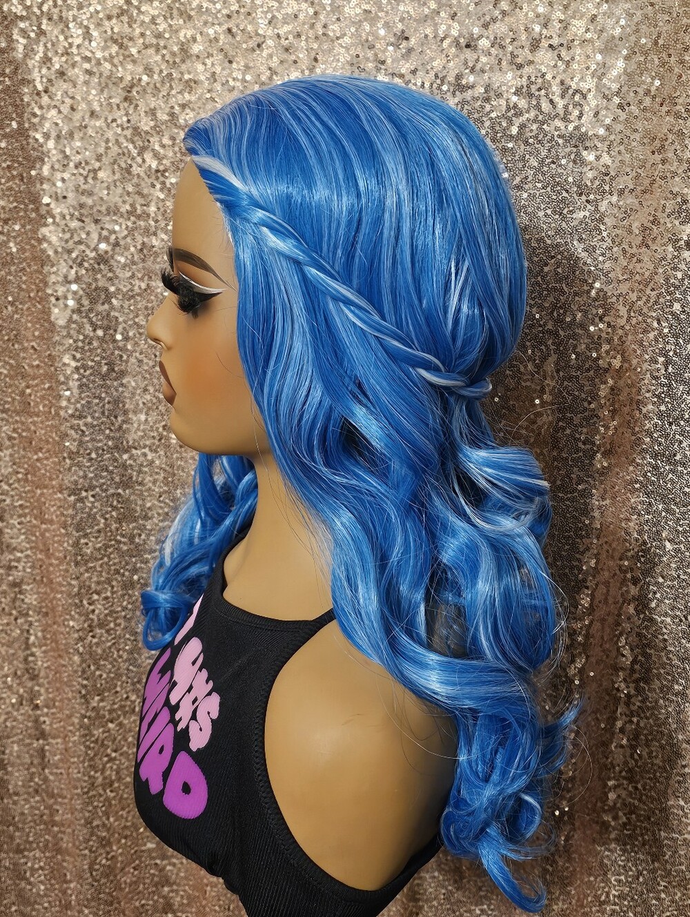 Wig - Picture 2 of 5